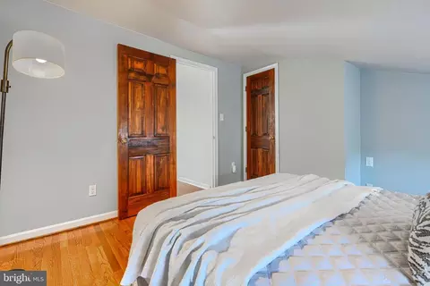Bedroom - 38 E Hamburg St, Baltimore, MD 21230 photo 7 of 7