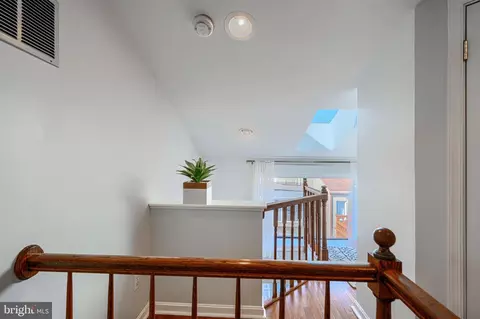 Entry Way - 38 E Hamburg St, Baltimore, MD 21230 photo 3 of 3