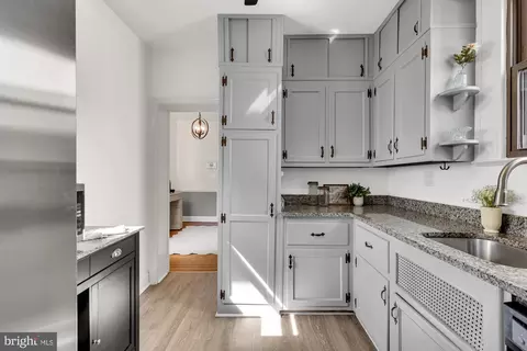 705 E Lake Ave, Baltimore, MD 21212 photo 12