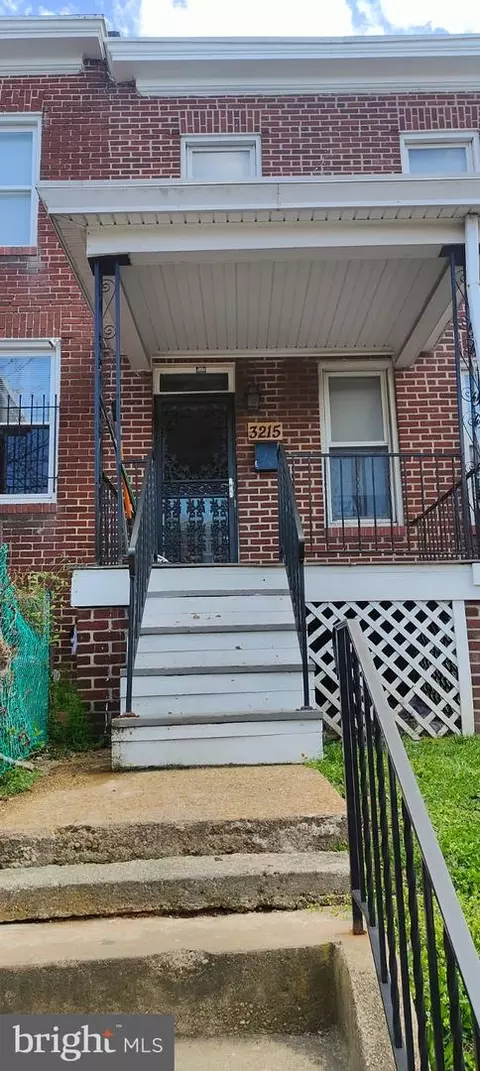 3215 Ravenwood Ave, Baltimore, MD 21213