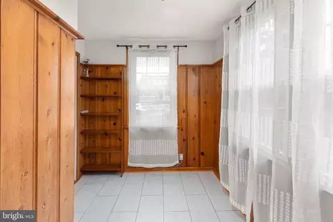 Entry Way - 5204 Catalpha Rd, Baltimore, MD 21214 photo 1 of 1