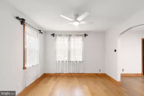 Living - 5204 Catalpha Rd, Baltimore, MD 21214 photo 5 of 5