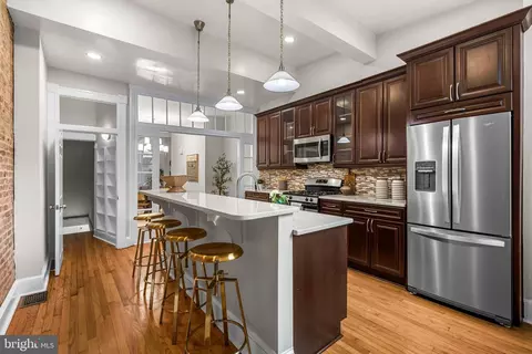 Kitchen - 21 S Linwood Ave, Baltimore, MD 21224 photo 3 of 6