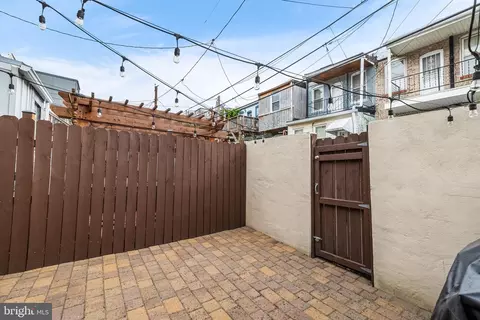 Exterior - 21 S Linwood Ave, Baltimore, MD 21224 photo 4 of 5