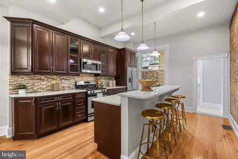 Kitchen - 21 S Linwood Ave, Baltimore, MD 21224 photo 2 of 6