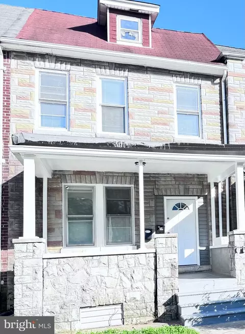 Exterior - 2213 Bryant Ave, Baltimore, MD 21217 photo 3 of 4