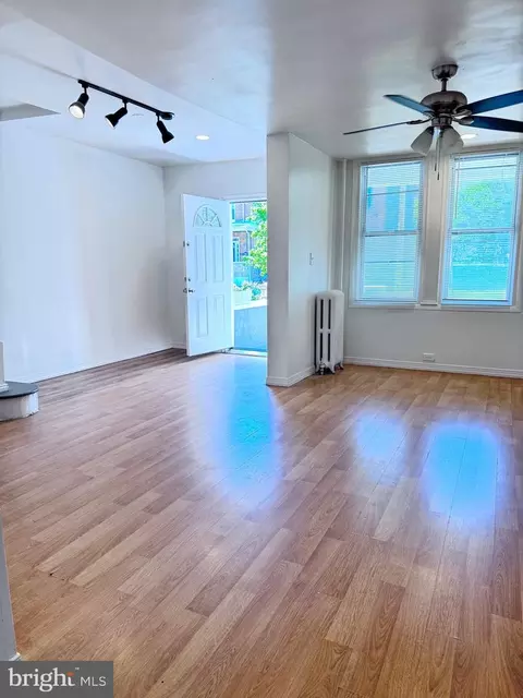 Living - 2213 Bryant Ave, Baltimore, MD 21217 photo 1 of 1