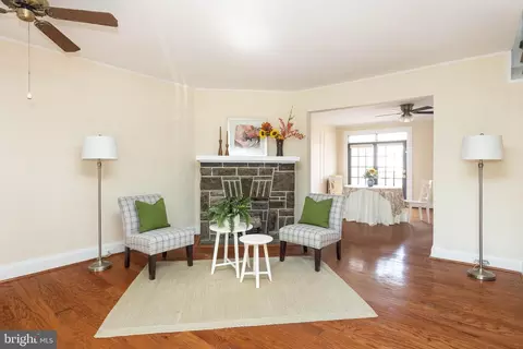 Living - 3633 Elkader Rd, Baltimore, MD 21218 photo 1 of 4
