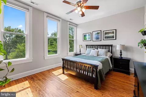 Bedroom - 2534 E Baltimore St, Baltimore, MD 21224 photo 1 of 6