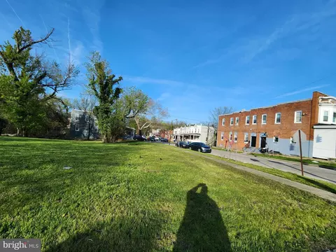 3842 Reisterstown Rd, Baltimore, MD 21215