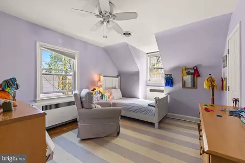 Bedroom - 702 W Melrose Ave, Baltimore, MD 21210 photo 3 of 8