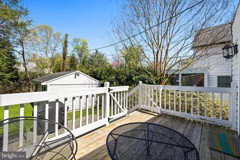 Exterior - 702 W Melrose Ave, Baltimore, MD 21210 photo 5 of 12