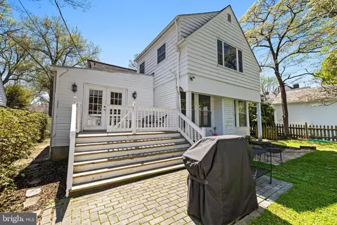 Exterior - 702 W Melrose Ave, Baltimore, MD 21210 photo 7 of 12