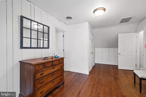 Entry Way - 702 W Melrose Ave, Baltimore, MD 21210 photo 12 of 12