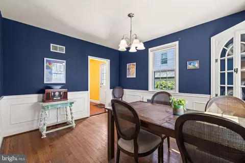 Dining - 702 W Melrose Ave, Baltimore, MD 21210 photo 3 of 3