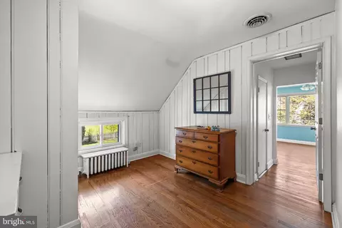 Entry Way - 702 W Melrose Ave, Baltimore, MD 21210 photo 10 of 12