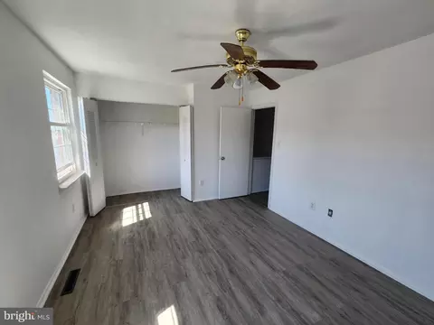 Bedroom - 1129 Willinger Ct, Baltimore, MD 21202 photo 1 of 2
