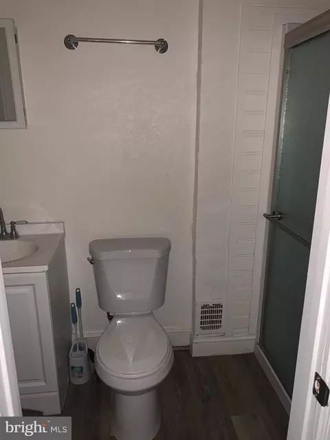 Bath - 2125 E Preston St, Baltimore, MD 21213 photo 1 of 2