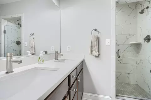 Bath - 1403 E Clement St, Baltimore, MD 21230 photo 1 of 6