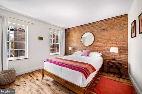 Bedroom - 538 Eislen St, Baltimore, MD 21230 photo 1 of 6