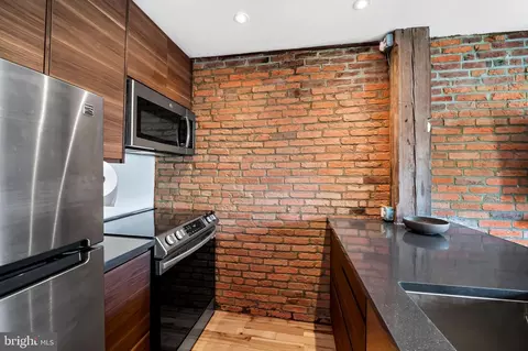 Kitchen - 538 Eislen St, Baltimore, MD 21230 photo 3 of 3