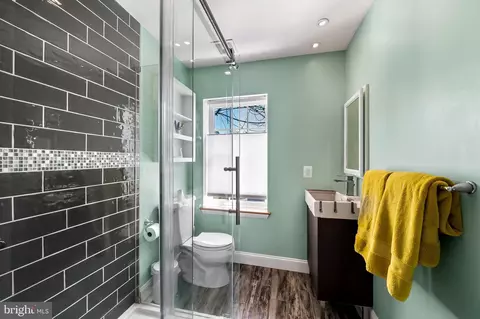 Bath - 538 Eislen St, Baltimore, MD 21230 photo 1 of 1