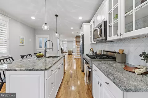 Kitchen - 11 E Hamburg St, Baltimore, MD 21230 photo 2 of 4