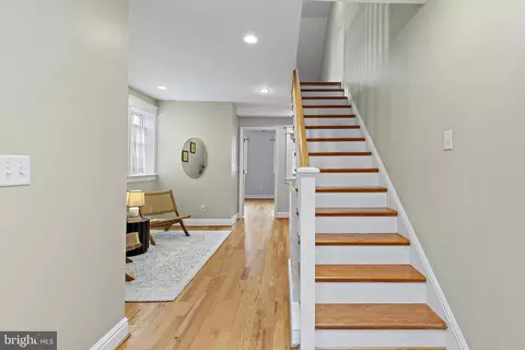 Entry Way - 11 E Hamburg St, Baltimore, MD 21230 photo 5 of 7