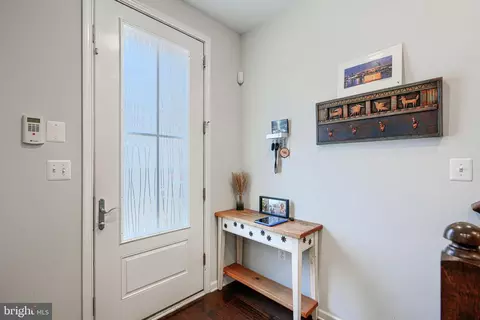 Entry Way - 1309 Benjamin St, Baltimore, MD 21230 photo 3 of 14