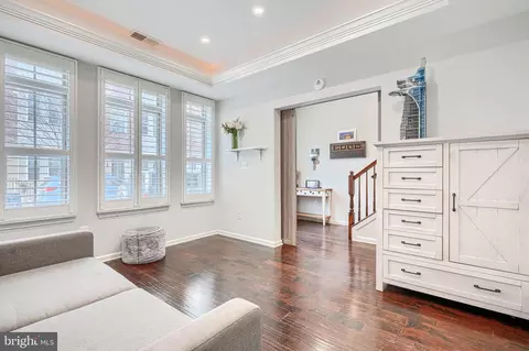 Entry Way - 1309 Benjamin St, Baltimore, MD 21230 photo 4 of 14