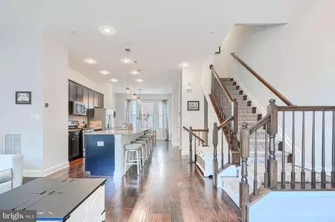 Entry Way - 1309 Benjamin St, Baltimore, MD 21230 photo 6 of 14