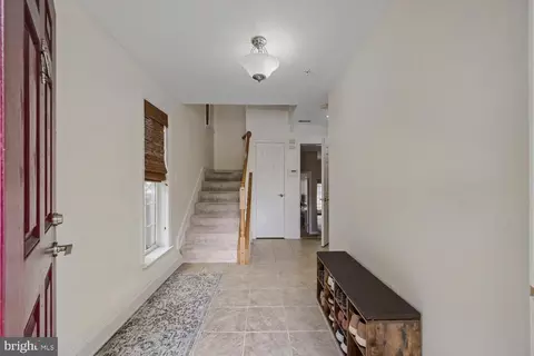 Entry Way - 809 Mchenry St, Baltimore, MD 21230 photo 1 of 3