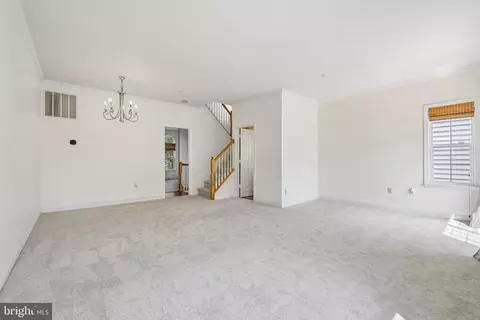 Living - 809 Mchenry St, Baltimore, MD 21230 photo 4 of 5