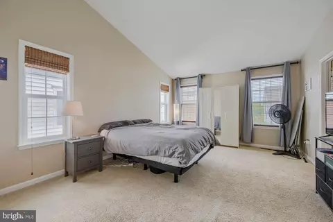 Bedroom - 809 Mchenry St, Baltimore, MD 21230 photo 1 of 4