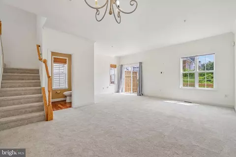 Living - 809 Mchenry St, Baltimore, MD 21230 photo 2 of 5