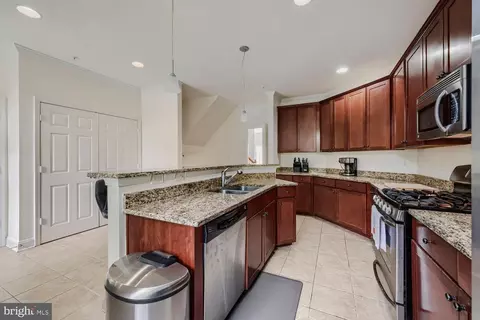 Kitchen - 809 Mchenry St, Baltimore, MD 21230 photo 4 of 4