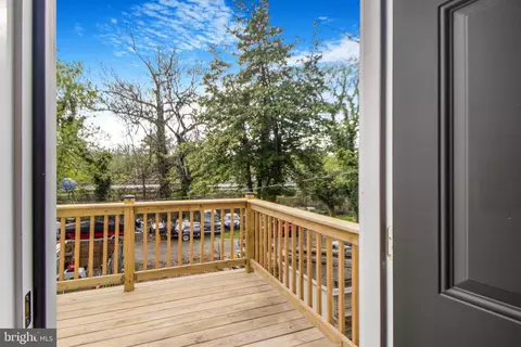 Exterior - 3706 Overview Rd, Baltimore, MD 21215 photo 5 of 8
