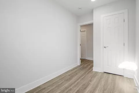 Entry Way - 3706 Overview Rd, Baltimore, MD 21215 photo 7 of 8