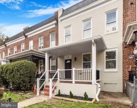 Exterior - 3706 Overview Rd, Baltimore, MD 21215 photo 2 of 8