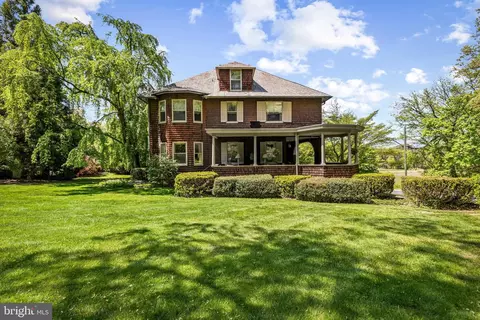 4 Hillside Rd, Baltimore, MD 21210