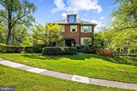 Exterior - 4 Hillside Rd, Baltimore, MD 21210 photo 1 of 10