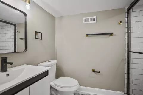 Bath - 1714 E 28th St, Baltimore, MD 21218 photo 6 of 8
