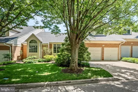 24 Roland Grn #12, Baltimore, MD 21210