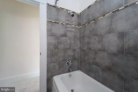 Bath - 2749 Riggs Ave, Baltimore, MD 21216 photo 4 of 4
