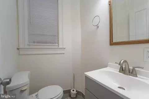 Bath - 2749 Riggs Ave, Baltimore, MD 21216 photo 1 of 4