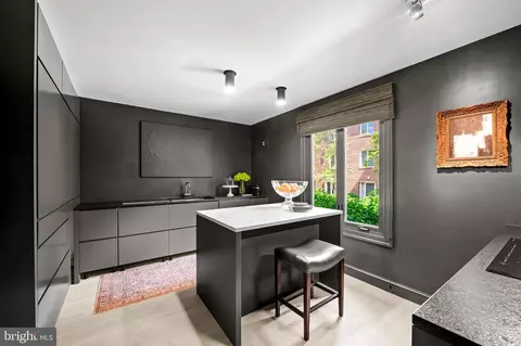 Kitchen - 256 Waxter Way, Baltimore, MD 21217 photo 1 of 11