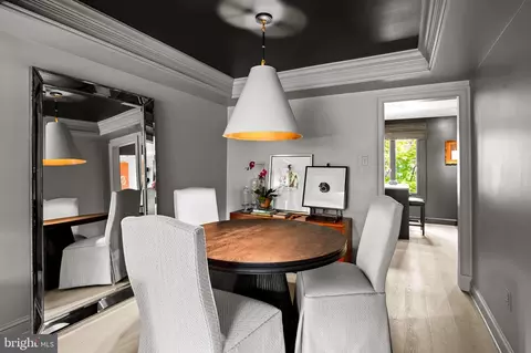 Dining - 256 Waxter Way, Baltimore, MD 21217 photo 2 of 5