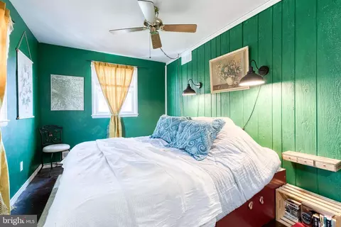 Bedroom - 3708 Keene Ave, Baltimore, MD 21206 photo 2 of 4