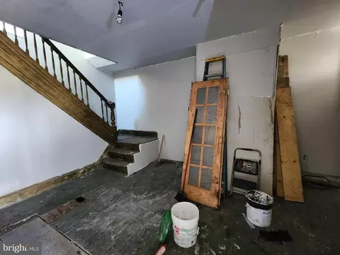 Entry Way - 514 E 26th St, Baltimore, MD 21218 photo 4 of 17