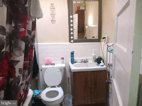 1629 Chilton St, Baltimore, MD 21218 photo 10